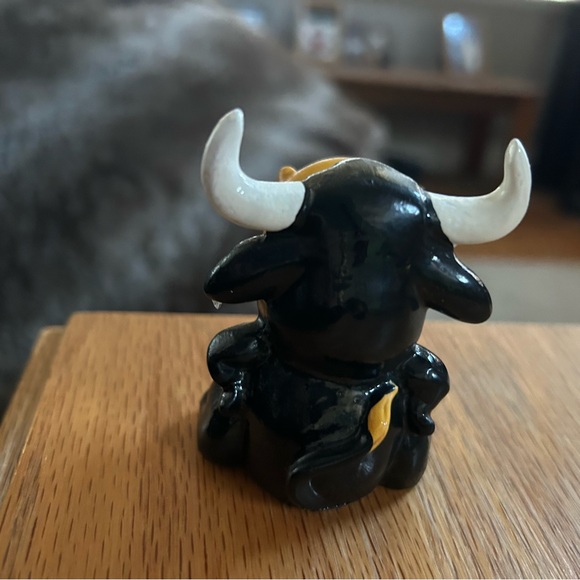 Bull Resin Figure - Super cute and lovely details - great decorative collectable - Picture 5 of 8
